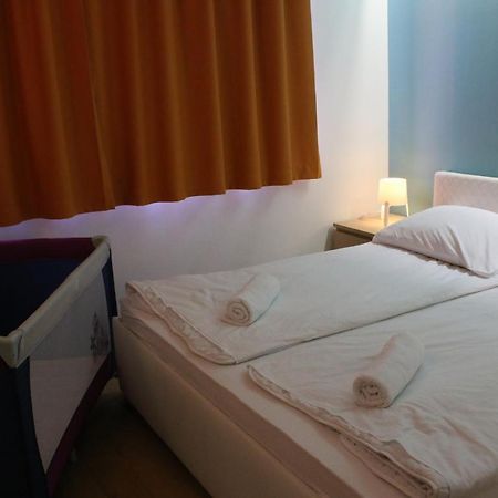 Prime Apartmans Balatonlelle Exteriör bild