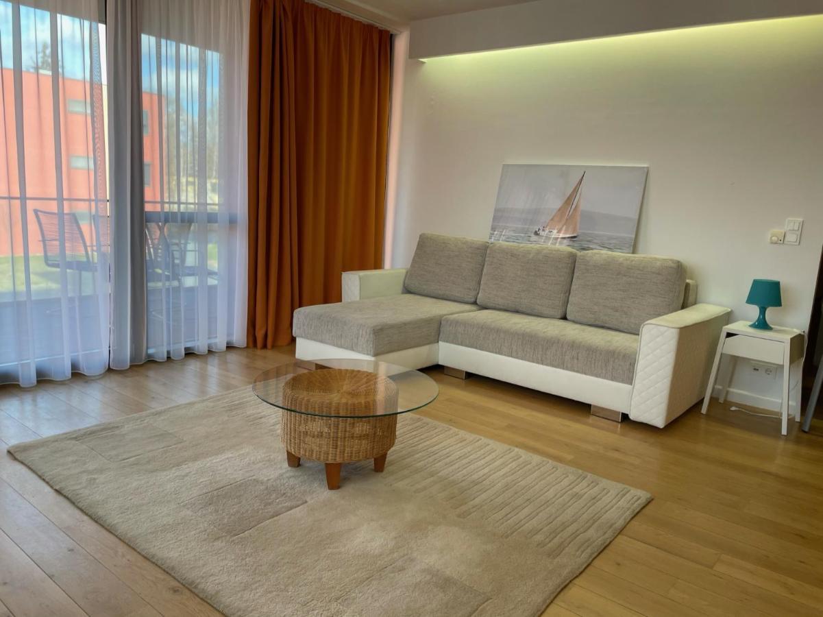 Prime Apartmans Balatonlelle Exteriör bild